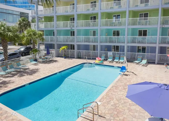 Pelican Pointe Clearwater Motel 3*