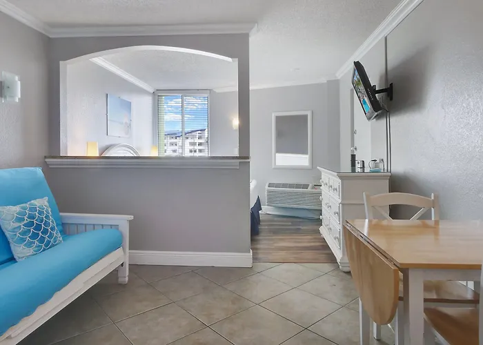 Pelican Pointe Clearwater Clearwater Beach