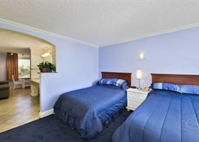 Pelican Pointe Clearwater Motel